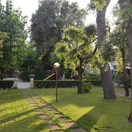 Готель Nettuno 3*