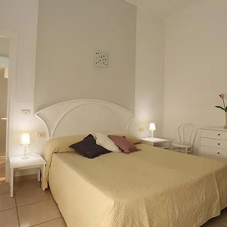 فندق Nettuno مارينا دي بييتراسانْت