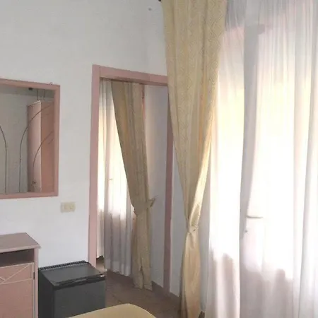 Nettuno فندق 3*