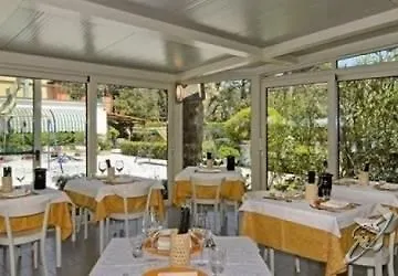 Nettuno مارينا دي بييتراسانْت
