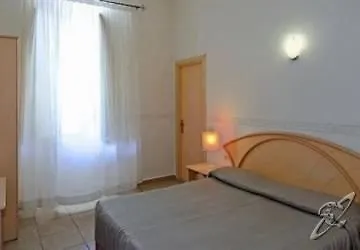 Nettuno Готель