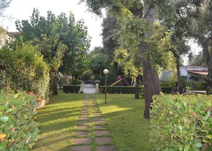 Nettuno 마리아나디피에트라산타