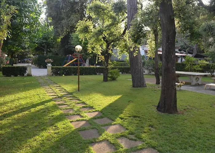 Nettuno 호텔 마리아나디피에트라산타