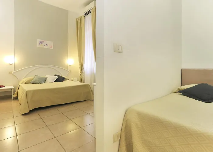 Nettuno 마리아나디피에트라산타